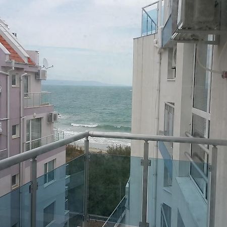 Kraybrezhna Apartment Pomorie Exterior photo